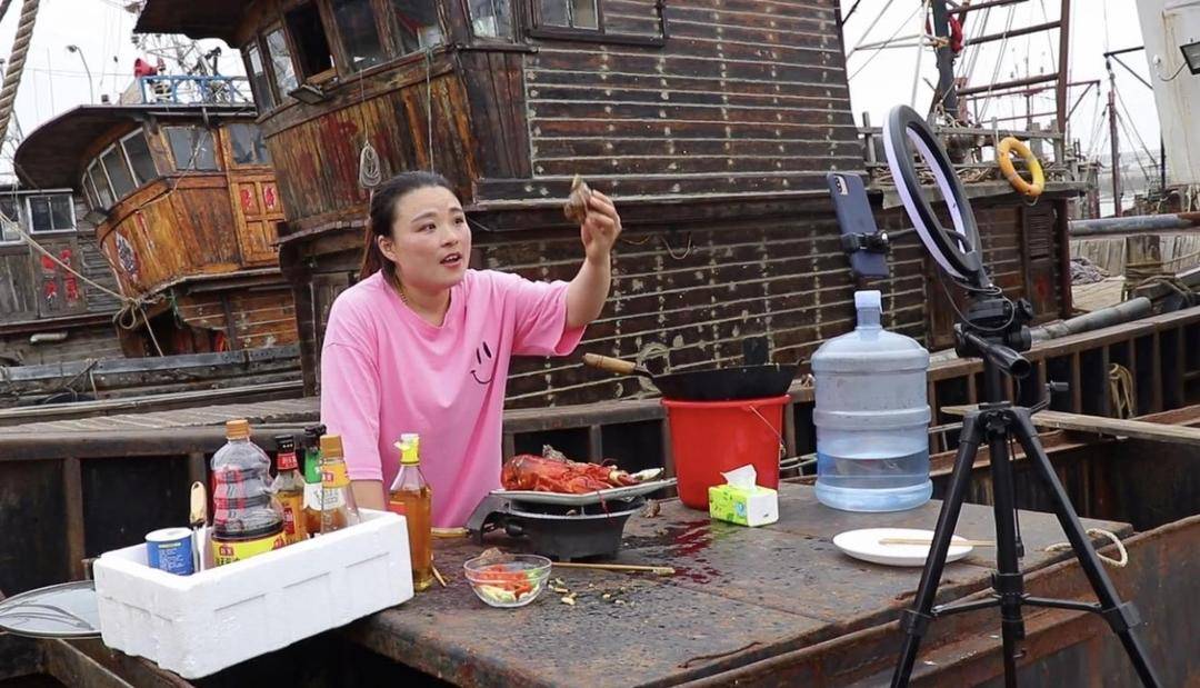 草莓直播_小草莓直播_女草莓的直播视频