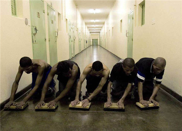 监狱游戏_监狱游戏测试选择_监狱游戏手机游戏