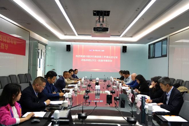 嗯挖掘机游戏_挖掘机手机游戏高画质版_挖掘机手机版下载