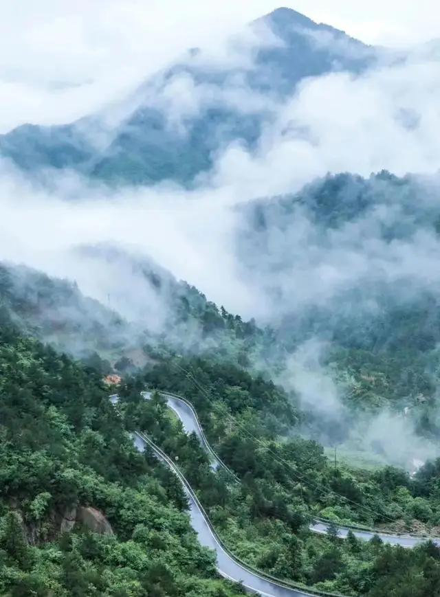 云和山的彼端_云和山彼端炼妖攻略_云和山彼端各人物最强装备